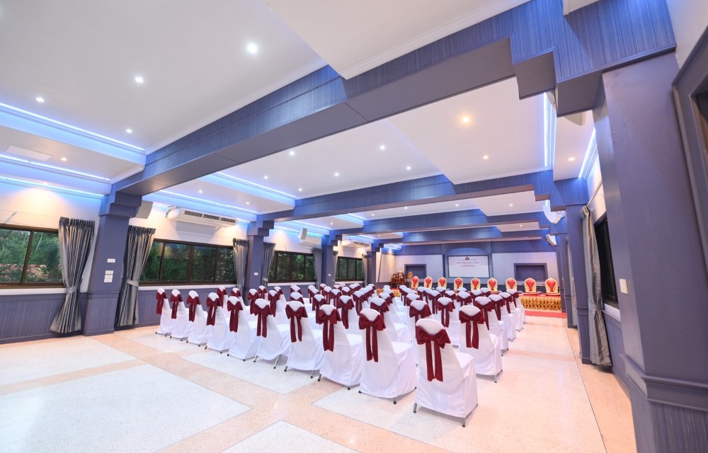 Mina Resort & Spa